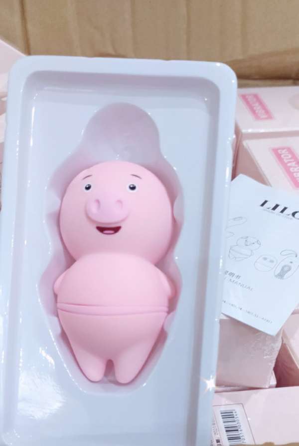 Sextoy Cho Nữ Lợn Hồng Lưỡi Liếm Vảy Le Cao Cấp nhiều chế độ