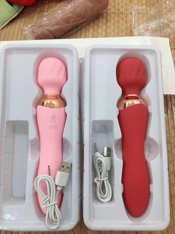 Máy rung Huancai AV sạc và sưởi ấm thủ dâm sốc kép Máy rung hai đầu