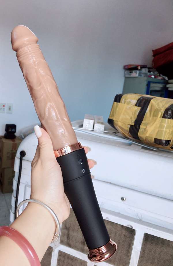 Dương Vật Cầm tay 2in 1 rung thụt và liếm đa tần số cho nữ - Rung Thụt Siêu Mạnh