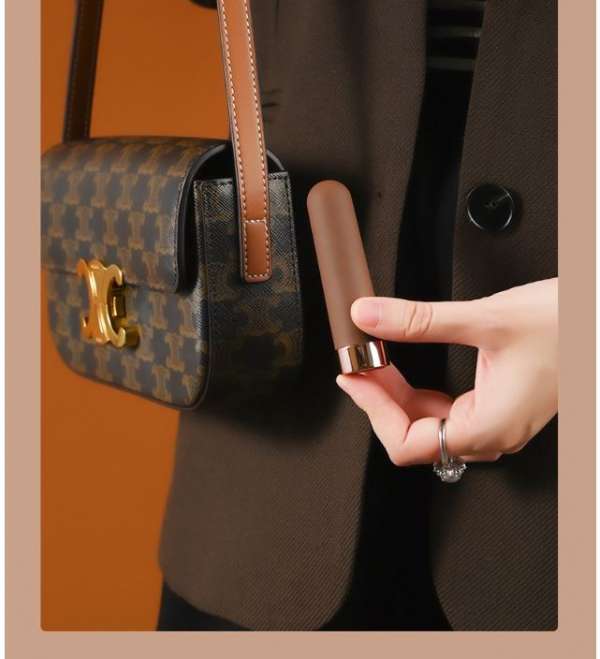 Que đạn rung kèm điều khiển nhiều tần số kích thích điểm G nữ giới